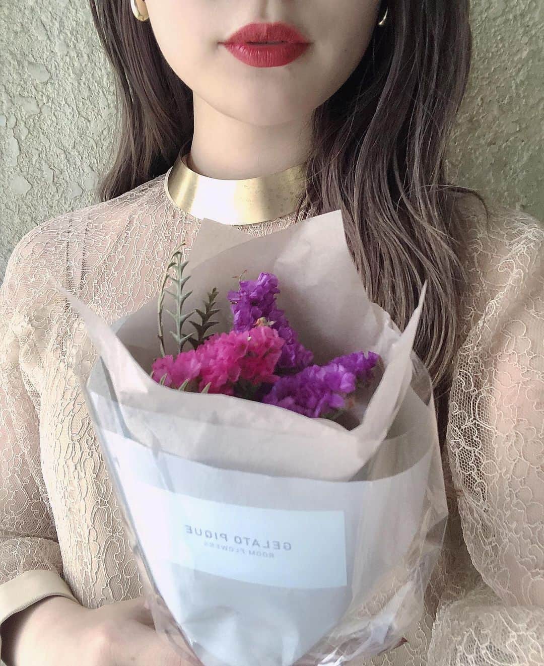 きたかぜあすかさんのインスタグラム写真 - (きたかぜあすかInstagram)「ㅤㅤㅤㅤㅤㅤㅤㅤㅤㅤㅤㅤㅤ ㅤㅤㅤㅤㅤㅤㅤㅤㅤㅤㅤㅤㅤ お客様から頂いたお花が 可愛すぎて...💐 ドライフラワー家にいっぱい 飾ってるから嬉しい♡♡♡ ㅤㅤㅤㅤㅤㅤㅤㅤㅤㅤㅤㅤㅤ ㅤㅤㅤㅤㅤㅤㅤㅤㅤㅤㅤㅤㅤ ㅤㅤㅤㅤㅤㅤㅤㅤㅤㅤㅤㅤㅤ こないだも紹介した @miror_jp  で今回は 手相占いしてもらった♡ （両手の写真送るだけ） 2枚しか載せてないけど 10枚分くらい長文で送られてくるよ♡ ㅤㅤㅤㅤㅤㅤㅤㅤㅤㅤㅤㅤㅤ ずっとお洋服に関わる仕事したいな〜 ㅤㅤㅤㅤㅤㅤㅤㅤㅤㅤㅤㅤㅤ ㅤㅤㅤㅤㅤㅤㅤㅤㅤㅤㅤㅤㅤㅤㅤㅤㅤㅤㅤㅤㅤㅤㅤㅤㅤㅤ #spia #miror #pr  #インターネット占い館miror」5月26日 21時02分 - asukaa02