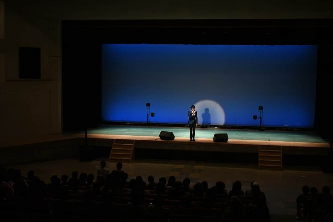 中澤卓也さんのインスタグラム写真 - (中澤卓也Instagram)「今日は岡山県美作市にて歌のステージ、めちゃめちゃ温かい時間になりました✨ また皆様と再会する日が楽しみです！これからも頑張ります！🔥 #岡山県美作市 #温かい時間 #ありがとうございました #茜色の恋 #中澤卓也」5月26日 20時58分 - takuya_nakazawa.118