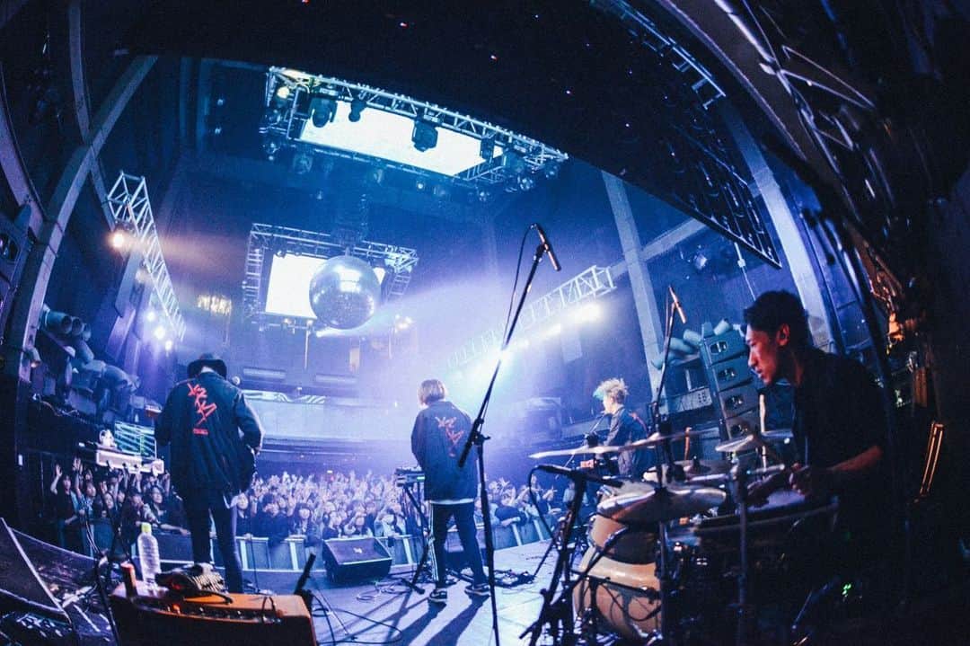 カフカさんのインスタグラム写真 - (カフカInstagram)「‪𝐾‌𝐹‌𝐾 ‬﻿ ‪Last Live ﻿ "We are KFK from Tokyo Setagaya"﻿ ‪at WOMB shibuya﻿ 2019.4.26﻿ ﻿ ‪photo by kazuki sano﻿ @kazukisano0214」5月26日 20時59分 - wearekfk