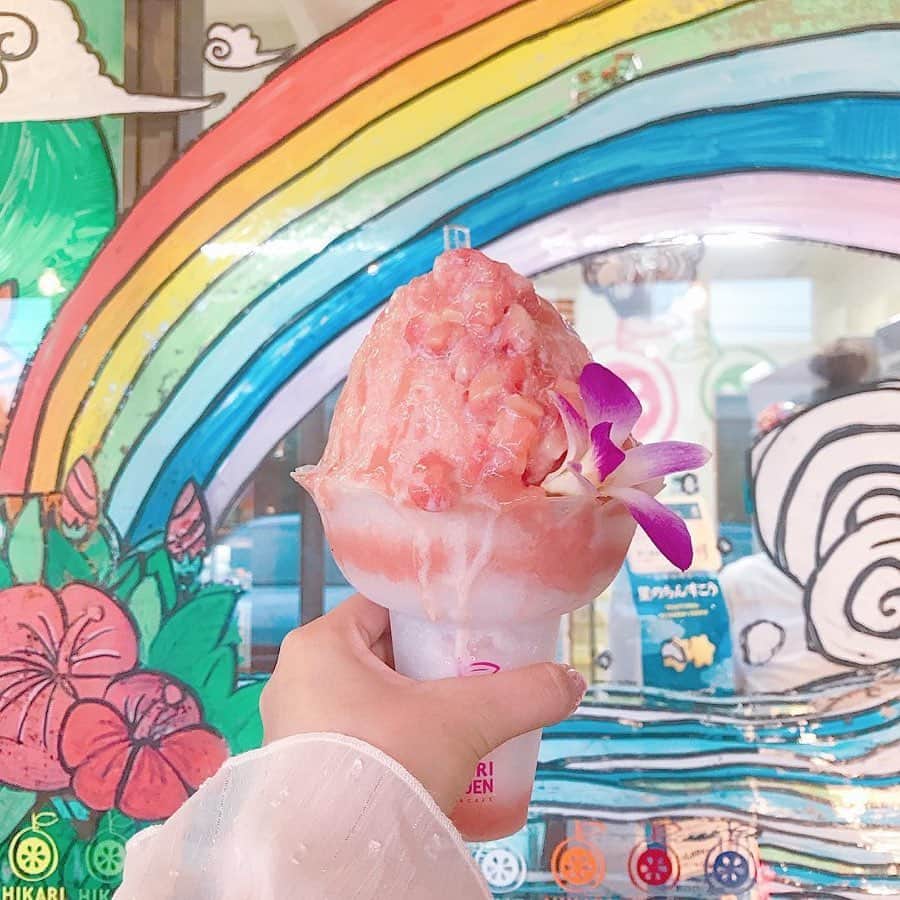ローリエプレス編集部さんのインスタグラム写真 - (ローリエプレス編集部Instagram)「まるで真夏! とっても暑い日に食べるかき氷は最高♡　﻿ ﻿ おいしくてかわいいかき氷を食べられるお店を集めちゃいました!﻿ ﻿ お店をタグ付したので、ひんやり涼めるカフェ巡りに行ってみてね♡﻿ ﻿ ﻿ ﻿ Thank you🙏💕﻿ @mik_0731﻿ @sugarymagic﻿ @momoka3717﻿ @totoshi20sui﻿ ﻿ ﻿ みんなのカフェ投稿に @laurier_press をタグ付してね💕リポストさせてもらうかも💕﻿ ﻿ ﻿ ﻿ ﻿ ﻿ ﻿ ﻿ ﻿ #ローリエプレス #かき氷」5月26日 21時01分 - laurier_press