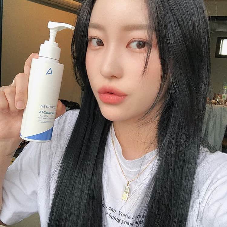 原涼香さんのインスタグラム写真 - (原涼香Instagram)「ㅤㅤㅤㅤㅤㅤㅤㅤㅤㅤㅤㅤㅤ Blue Black 🇰🇷💙 暗いけど、透ける、いろです( ◠‿◠ ) ㅤㅤㅤㅤㅤㅤㅤㅤㅤㅤㅤㅤㅤ」5月26日 21時14分 - suzuka_hara