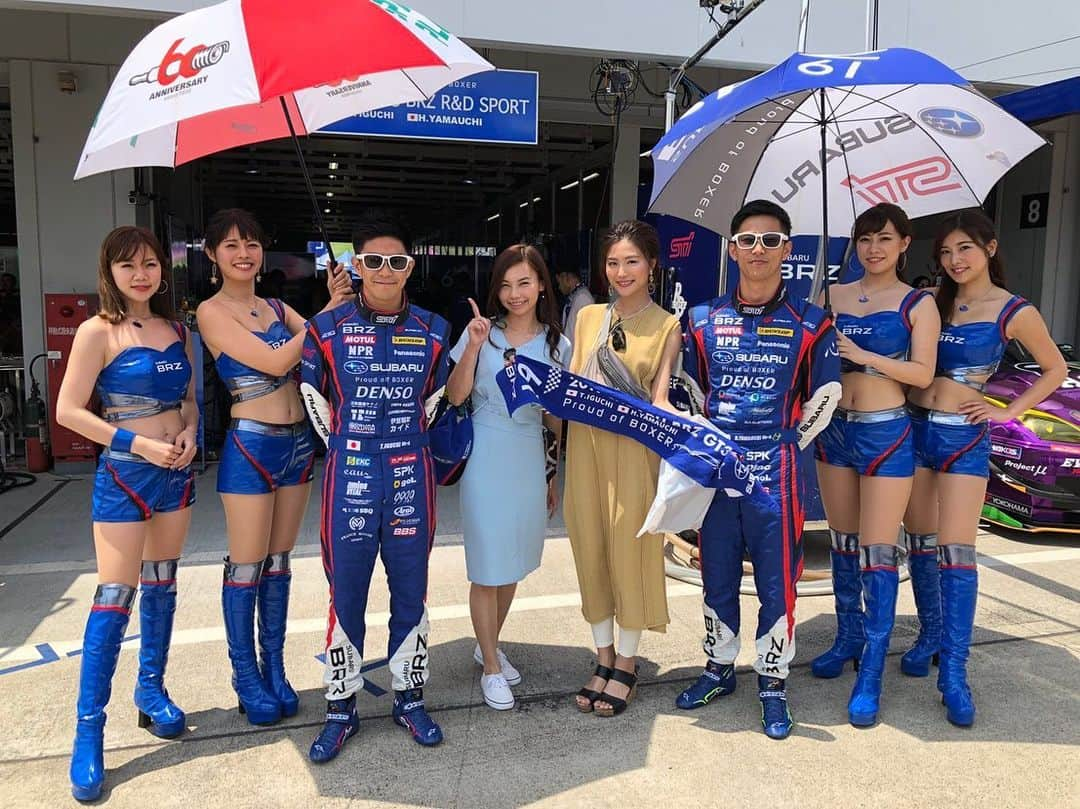 佐藤美央里さんのインスタグラム写真 - (佐藤美央里Instagram)「久しぶりのGT観戦で鈴鹿サーキットへ🏁✨とーっても楽しかった！ SUBARUは3位表彰台😍おめでとうございます🎊 本当、レースは最後まで何があるか分かりませんね(((*>д<*)))諦めない走りに感動しました！！ ⁑ そしていつも温かく出迎えてくださるSUBARUチームの皆様ありがとうございました😊 #スーパーgt #レース #鈴鹿サーキット #SUBARU #61号車 #レースクイーン #レース観戦 #ピットウォーク #レース好き #表彰台 #おめでとうございます #車好きな人と繋がりたい #写真好きな人と繋がりたい #supergt #subaru #sti #breeze #rq #racequeen #circuit #instaphoto #camera #instagood #car」5月26日 21時29分 - miori_sato14