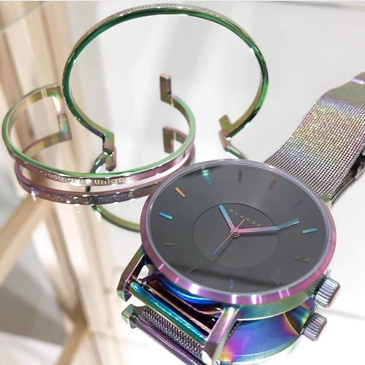 KLASSE14さんのインスタグラム写真 - (KLASSE14Instagram)「Mix and Match with unique Volare Rainbow. #klasse14 #ordinarilyunique #volarerainbow #watch #mixandmatch #ootd #lifestyle #fashion #bangle」5月26日 21時38分 - klasse14