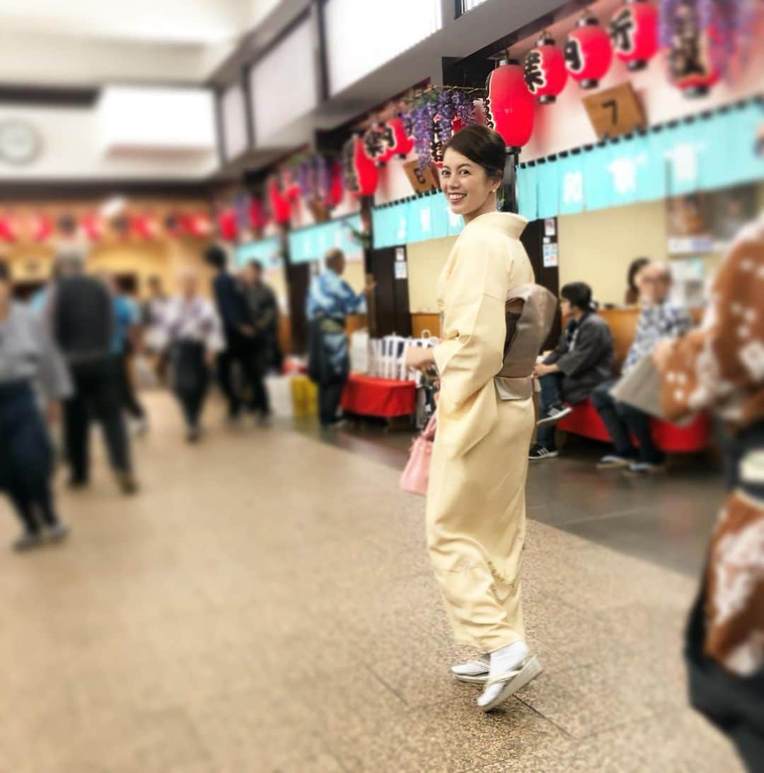 中林美和さんのインスタグラム写真 - (中林美和Instagram)「有難いご縁をいただいて、 人生で初めての、 念願の大相撲へ行ってきました！🇯🇵 . 何を着ようかとても迷ったけど、 日本の伝統文化へ敬意をこめて、 やはりお着物を選びました。 . 1枚目、 お相撲を見る直前の私の緊張顔！ ドキドキ！❣️ . #大相撲#相撲#お相撲#大相撲夏場所#大相撲五月場所#日本の伝統#伝統文化#両国国技館#着物#着物で相撲観戦#sumo#kimono#jananeseculture#japan#miwasootd」5月26日 21時55分 - miwanakabayashi