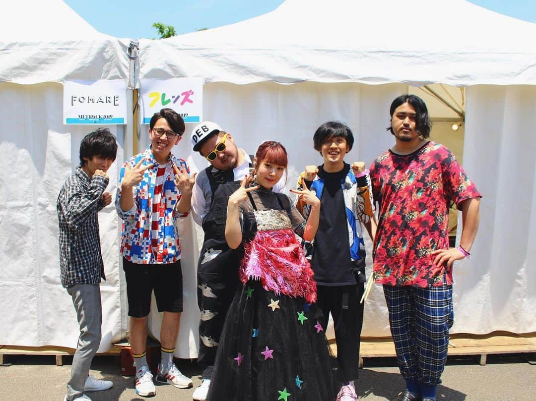 フレンズさんのインスタグラム写真 - (フレンズInstagram)「METROCK TOKYO 2019 at NEW BEAT SQUARE  フレンズ初METROCK、とってもとっても楽しかったです‼️ トップバッターのフレンズを見にきてくれたみなさま、ありがとう😆❣️AbemaTVで観てくれたみんなもありがとう✨ #メトロック2019 #METROCK #フレンズ  次のフレンズのライブは、6/1 LOVE MUSIC FESTIVAL at幕張イベントホールにて🙆‍♀️ またみんなに会えるのたのしみにしてます〜！」5月26日 21時50分 - friends_jpn