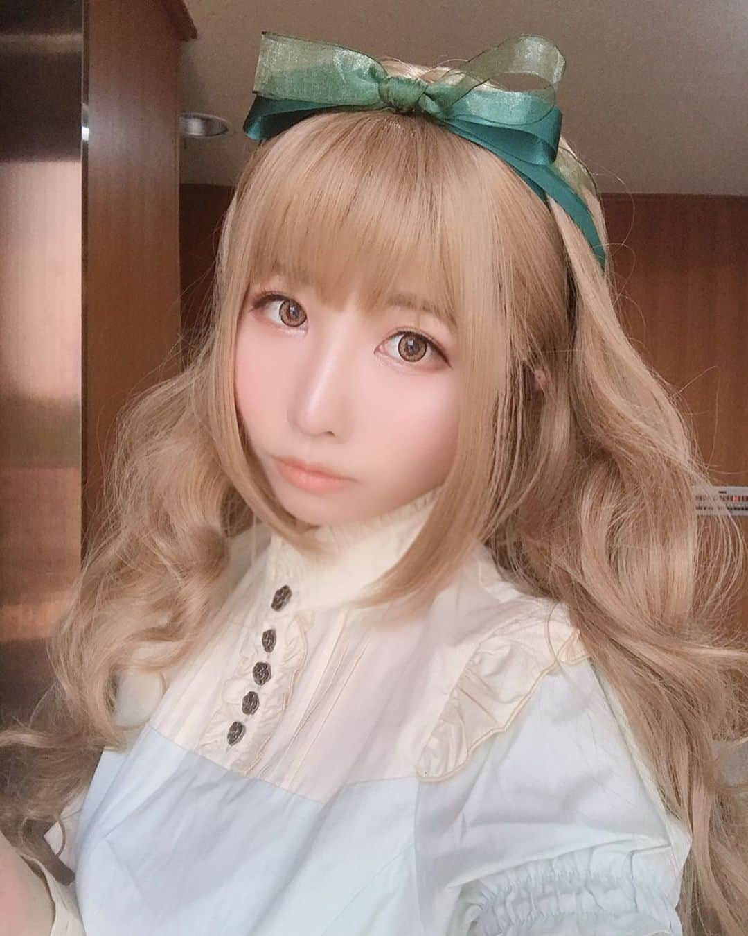 しらほしなつみさんのインスタグラム写真 - (しらほしなつみInstagram)「❤︎ Alice💚 ・ #アリス #alice #aliceinwonderland #コスプレ #コスプレイヤー #cosplay #cosplaygirl #cosplayer #japan #japanesegirl #ウィッグ #カラコン #kawaii #otaku #instagood #follow #followme #フォローミー #makeup #メイクアップ #粉我 #动漫 #角色扮演 #角色扮演者 #팔로우 #셀스타그램 #코스프레 #애니메이션」5月26日 22時13分 - shirahoshi.natsumi