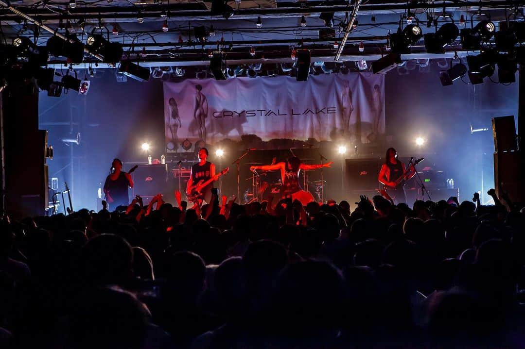 Crystal Lakeさんのインスタグラム写真 - (Crystal LakeInstagram)「THANK YOU TOKYO!! We performed THE SIGN special set tonight. It was a BLAST!! Thanks to everyone who came out to THE FIRE STILL BURNS!! Photo: @taka_tallman  #CrystalLake #TheSign #TheFireStillBurns」5月26日 22時19分 - crystallake777