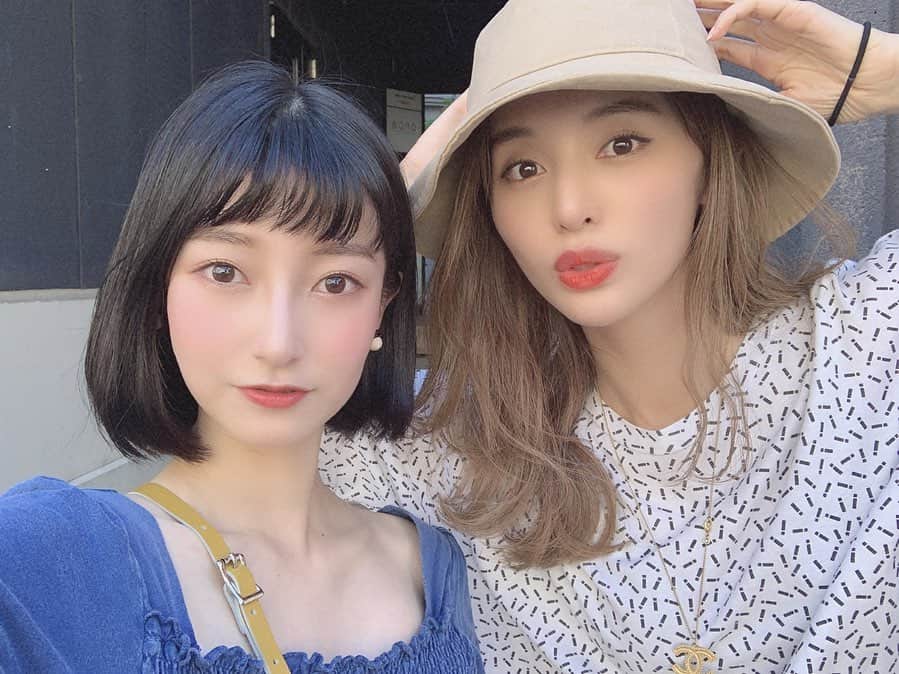 梅村奈央さんのインスタグラム写真 - (梅村奈央Instagram)「大好きなお姉さま👯‍♀️❤️ 似てる気がするのは気のせい？ #friendsday #seeyounextweek 😘」5月26日 22時27分 - umemuranao