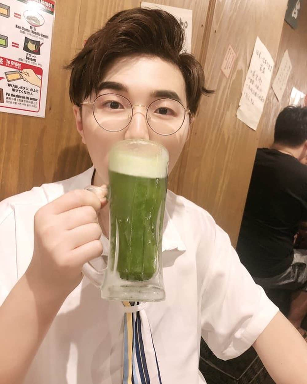 BAOZIさんのインスタグラム写真 - (BAOZIInstagram)「Osaka！～抹茶ビールの味ちょっとへん🤣」5月26日 22時48分 - moemoebaozi