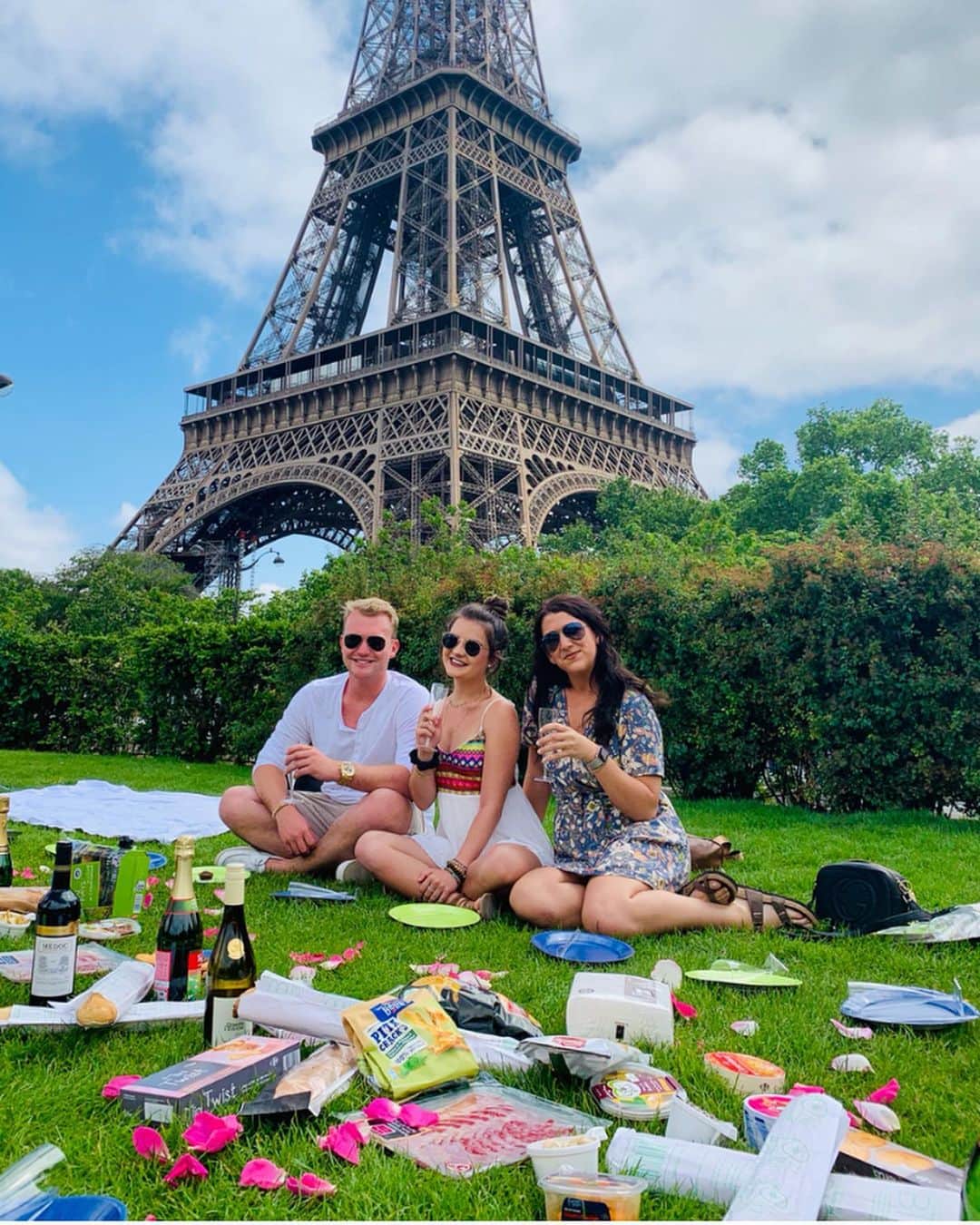 Brooke Marie Hylandさんのインスタグラム写真 - (Brooke Marie HylandInstagram)「You’re supposed to fall in love in Paris, but I fell in love WITH IT instead💞」5月26日 22時48分 - brookehyland