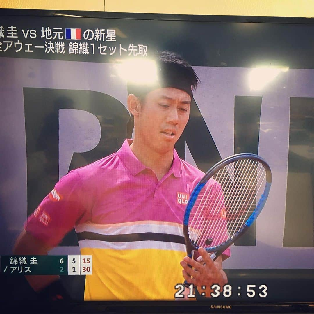 滝川クリステルさんのインスタグラム写真 - (滝川クリステルInstagram)「錦織選手、初戦、スムーズにストレートで圧勝でした^_^ 相手の選手の名前が「アリス」だったので、なんとなく親近感を持ってしまいましたが笑😅 次は大坂なおみ選手。28日火曜日放送です❤️ #tvtokyo#rollandgarros#live#滝川クリステル#4枚目の写真シュールすぎ」5月26日 23時31分 - christeltakigawa