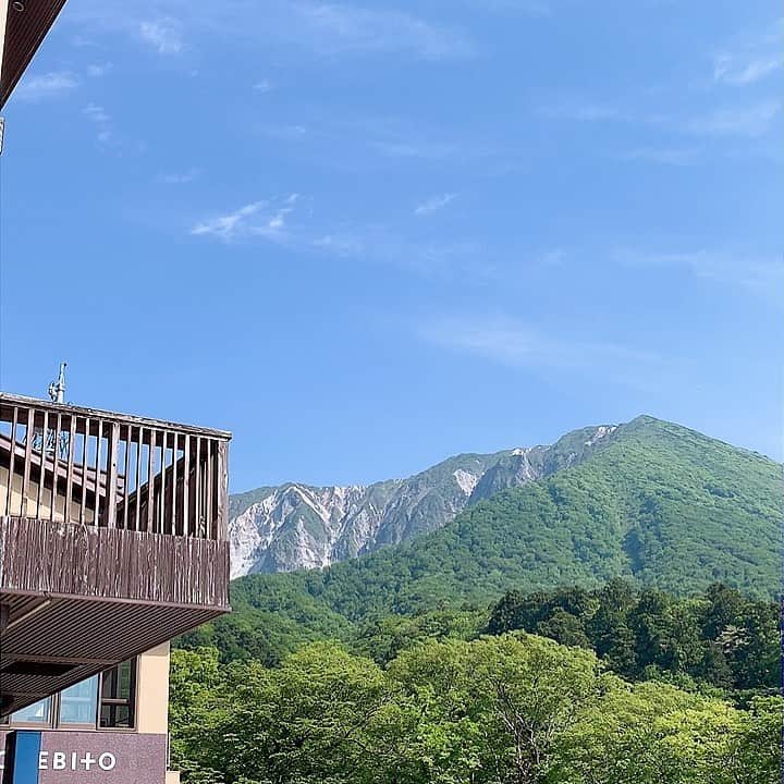 森藤恵美さんのインスタグラム写真 - (森藤恵美Instagram)「大山 初めて来たけど、迫力がすごかった⛰ 岩はだの自然感がものすごかった。 #大山」5月26日 23時35分 - emi_morifuji