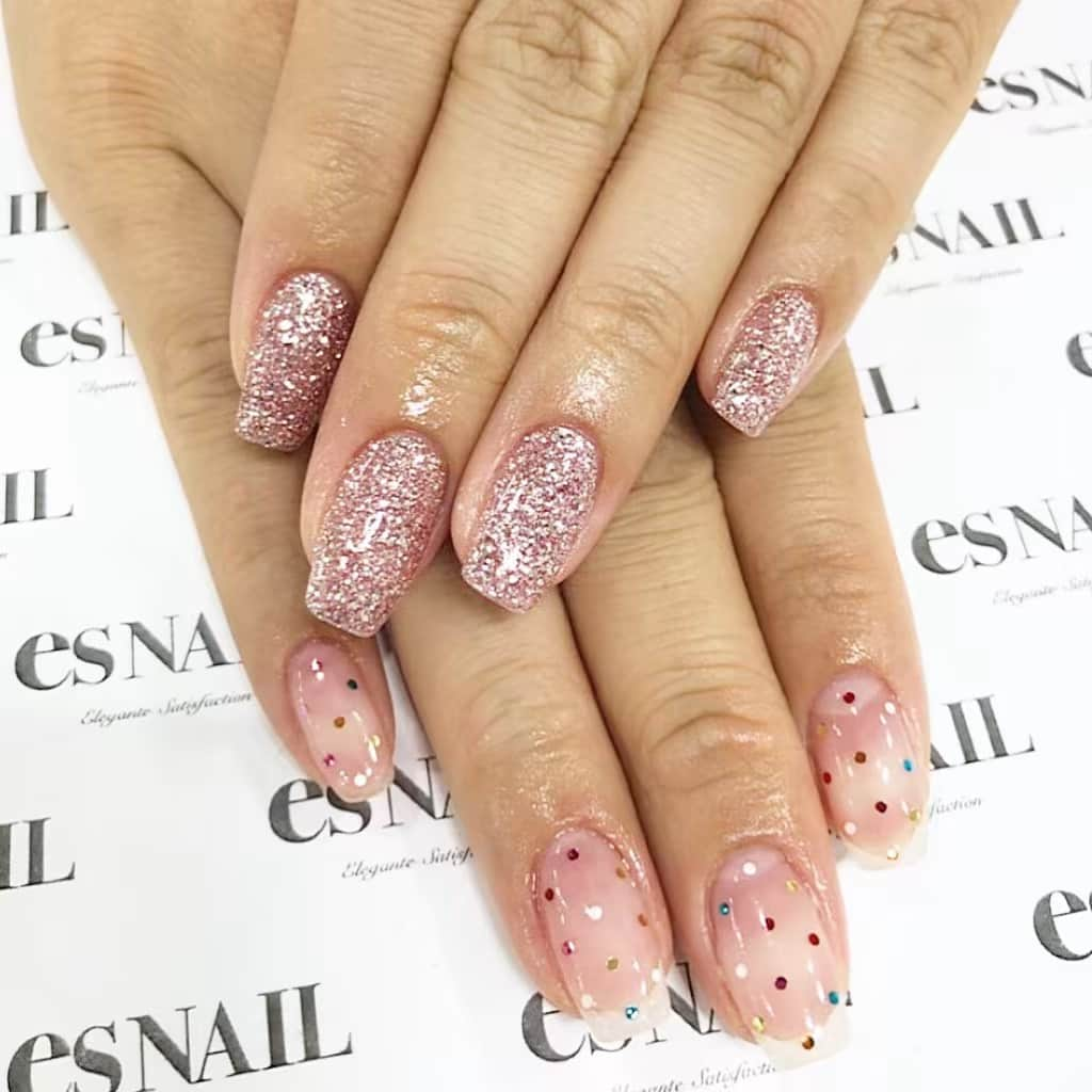 esNAILさんのインスタグラム写真 - (esNAILInstagram)「. dot nails🍄 . #nail#nails#nailart#naildesign#esnail#esnail_shibuya#gelnail#ネイル#エスネイル#ジェルネイル#esネイル#ネイルデザイン#美甲#tokyo#shibuya#newnail#渋谷店#新宿店#吉祥寺店#大宮店#名古屋店#大阪店#福岡店 @esnail_la」5月26日 23時51分 - esnail_japan