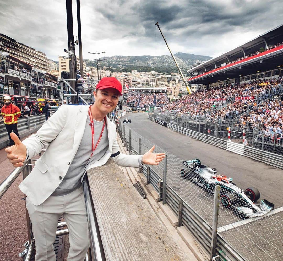 ニコ・ロズベルグさんのインスタグラム写真 - (ニコ・ロズベルグInstagram)「congrats @lewishamilton. well deserved!  #monacogp #monaco #f1 #formula1 #mercedesamgf1 #lewishamilton」5月27日 0時02分 - nicorosberg