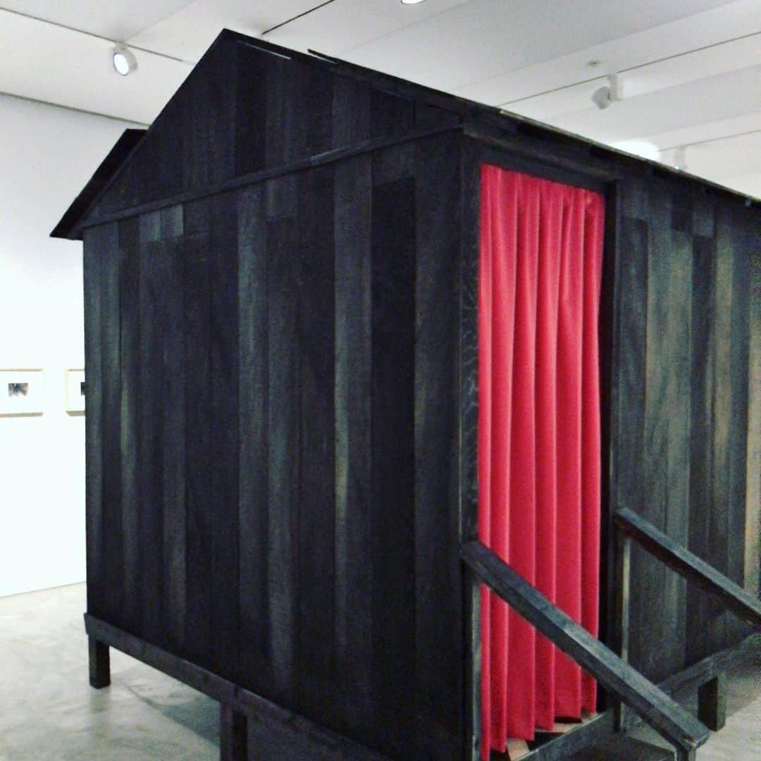 田中裕介のインスタグラム：「David Lynch 🚶🏻‍♂️幻幻庵🚶🏻‍♂️Tom Sachs🕴🏻」