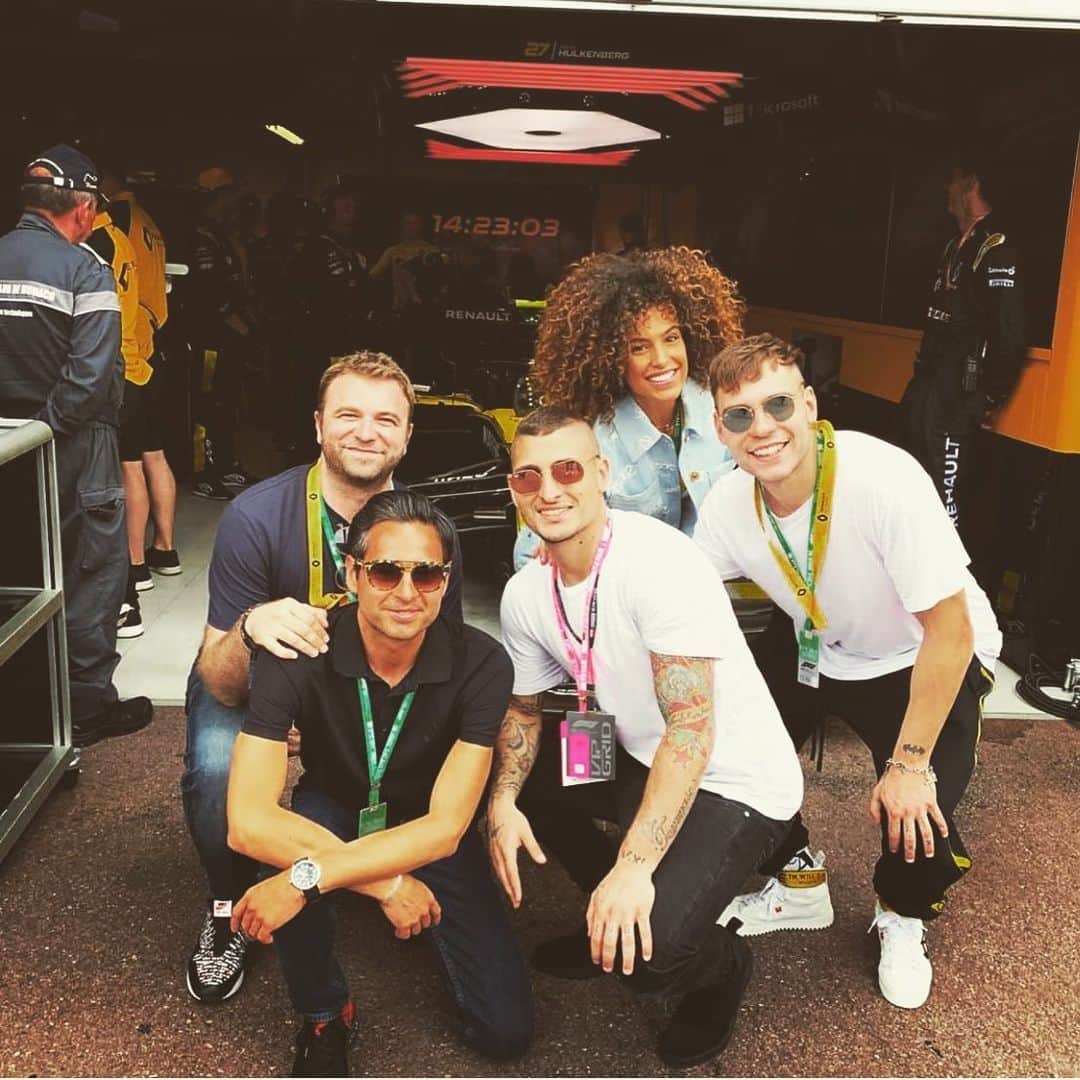 マルコ・ヴェッラッティのインスタグラム：「Énorme merci à @renaultf1team et @renault_france pour cette superbe journée au grand prix de F1 de Monaco 🇲🇨」