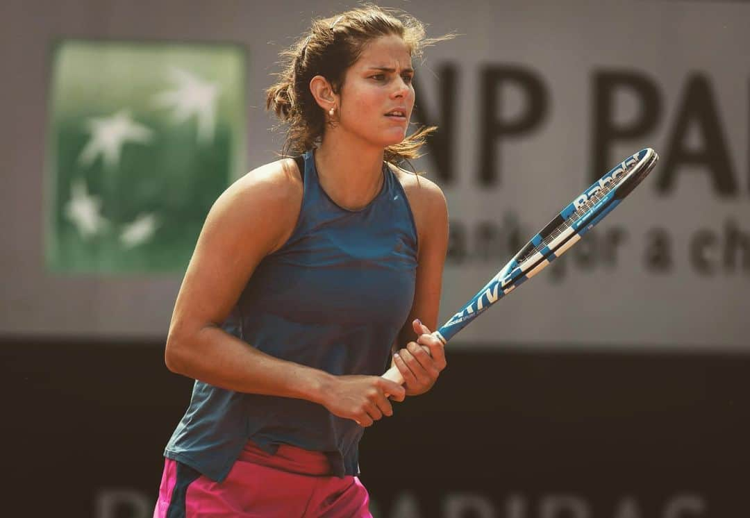 ユリア・ゲルゲスさんのインスタグラム写真 - (ユリア・ゲルゲスInstagram)「#RG19 is starting for #TeamJule tomorrow... 11am on Court 1 🇩🇪」5月27日 1時18分 - julia.goerges