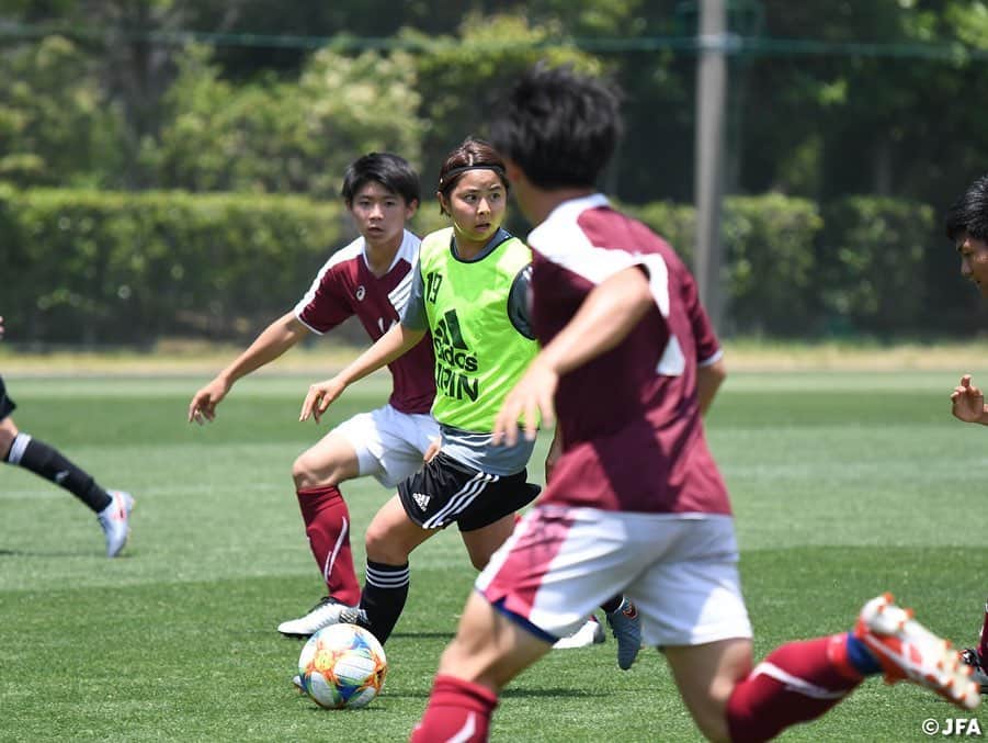 日本サッカー協会さんのインスタグラム写真 - (日本サッカー協会Instagram)「#なでしこジャパン 国内合宿最終日、昨日に続き男子大学生との合同練習を行いました。具体的なシチュエーションで守備の確認を行なったほか、11対11のゲームを15分×2本行い、選手たちは都度修正点を議論し合いました。 ・ ＜FIFA女子ワールドカップフランス2019＞ なでしこジャパン🇯🇵試合日程  6/10 25:00 vsアルゼンチン🇦🇷 6/14 22:00 vsスコットランド🏴󠁧󠁢󠁳󠁣󠁴󠁿 6/20 04:00 vsイングランド🏴󠁧󠁢󠁥󠁮󠁧󠁿 📺フジテレビ系列、NHK BS、J SPORTSで生中継！ ・ #nadeshiko #世界のなでしこ #なでしこジャパン#FIFAWWC」5月27日 1時49分 - japanfootballassociation