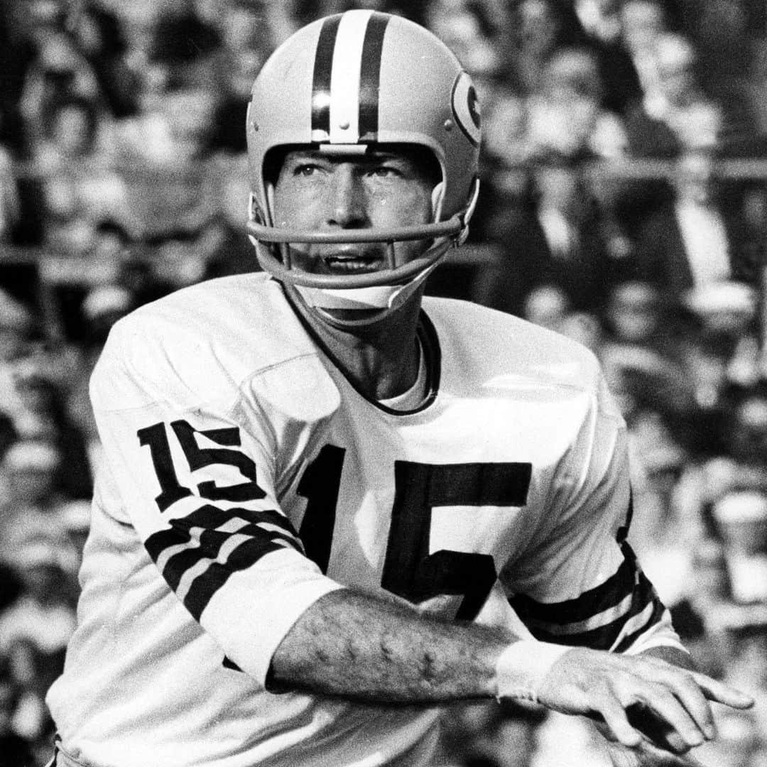 NBC Newsさんのインスタグラム写真 - (NBC NewsInstagram)「Bart Starr, legendary Green Bay #Packers quarterback and MVP of the first 2 Super Bowls, died Sunday. He was 85. Click the link in our bio to read more. . 📷 Sporting News via @gettyimages」5月27日 1時55分 - nbcnews