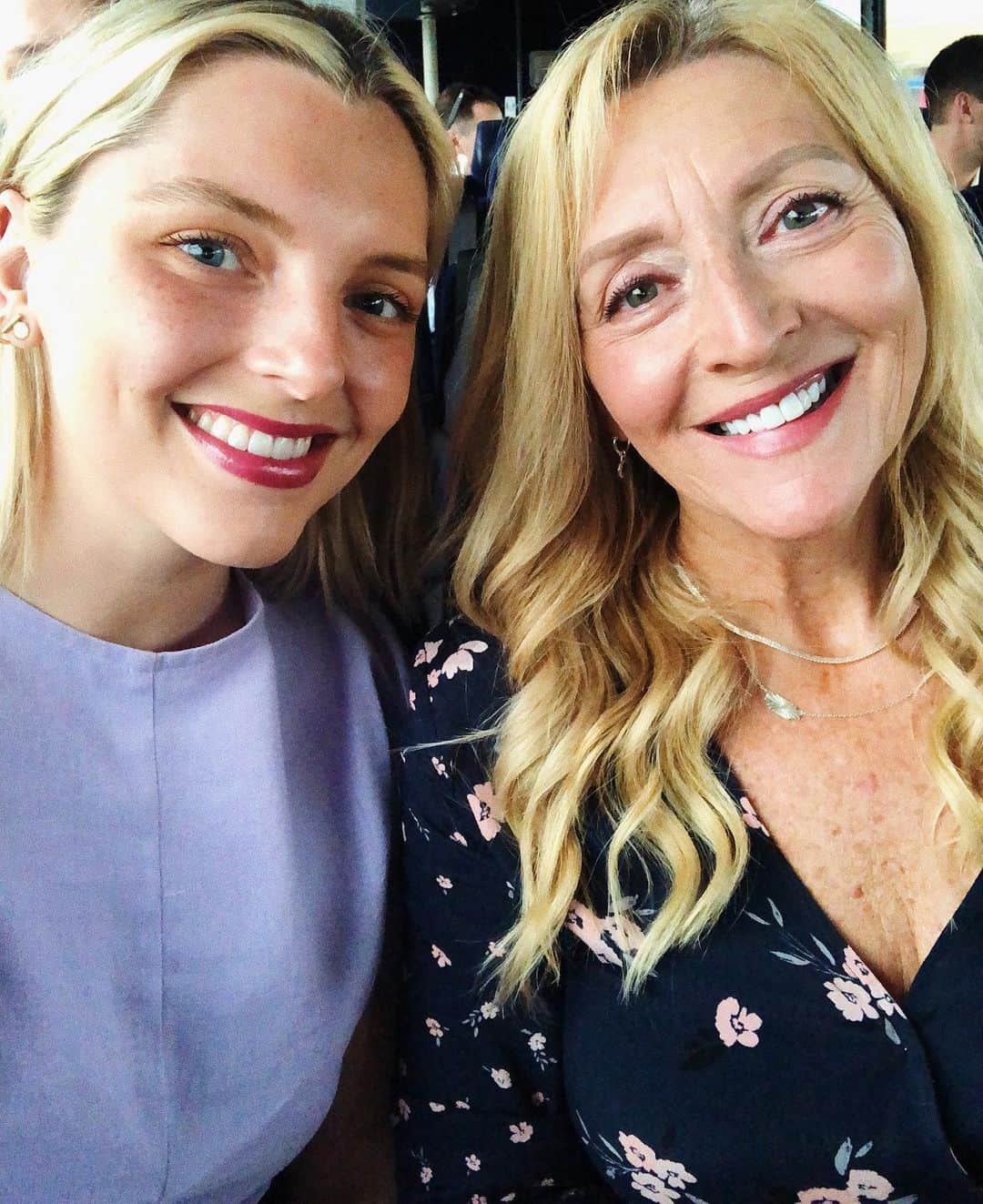 Estée Lalondeのインスタグラム：「Me and Mom 💜 - (psst if you haven’t already listened to us chatting on my podcast click the link in my bio! #onthelinepodcast )」