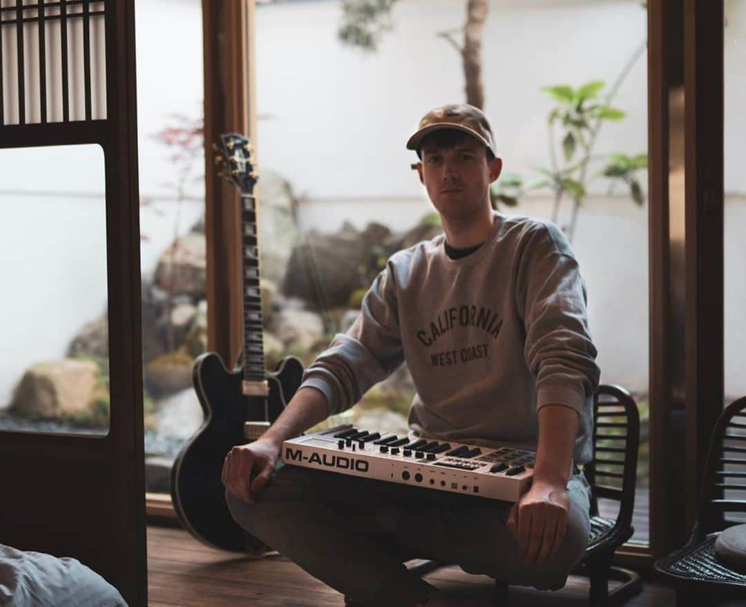 呉建豪さんのインスタグラム写真 - (呉建豪Instagram)「Tracking guitars in Kyoto while finishing up the songs for the album, plus writing new ones on top of that with... @davidluciusking the magnificent. #thewizard Super grateful for your generosity, and excited for what’s to come. These are the defining moments of what this album is going to be. David Lucious you are some kind of magical brotha! It’s been an amazing ride, and it’s jus the beginning. 📸:@moon.man.vintage Airbnb was perfect💯 #blessjngsonblessjng」5月27日 13時34分 - vannesswu