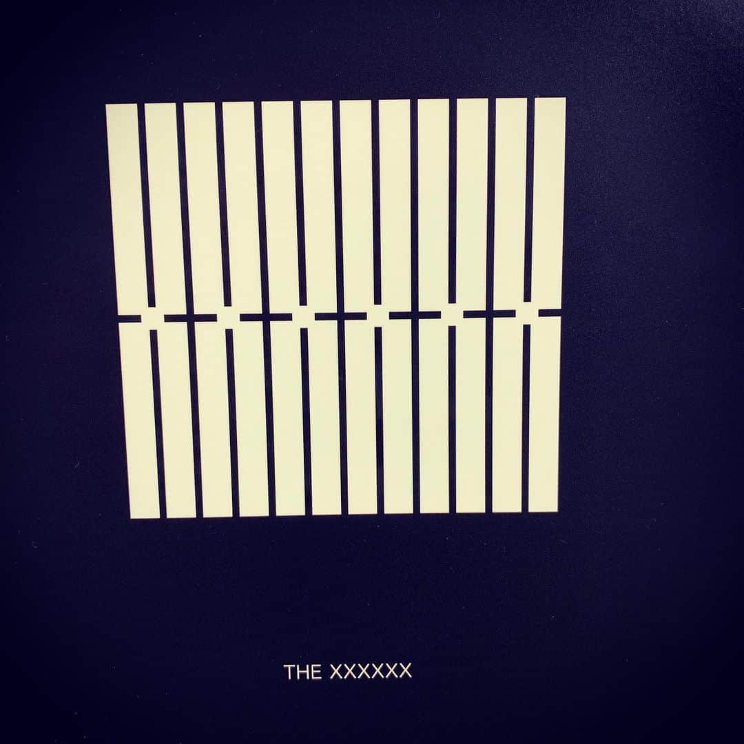 松田一輝さんのインスタグラム写真 - (松田一輝Instagram)「THE XXXXXX(ザシックス)の展示、行った。 グッズ、かわいい。  渋谷タワレコ8階にて！」5月27日 12時14分 - matsudakazuki