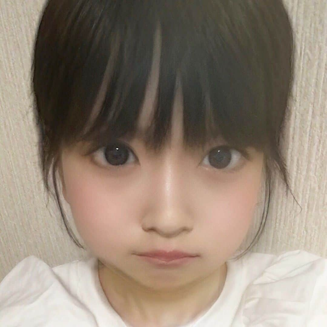 須藤凜々花さんのインスタグラム写真 - (須藤凜々花Instagram)「✌︎👶」5月27日 13時17分 - suto_riripon