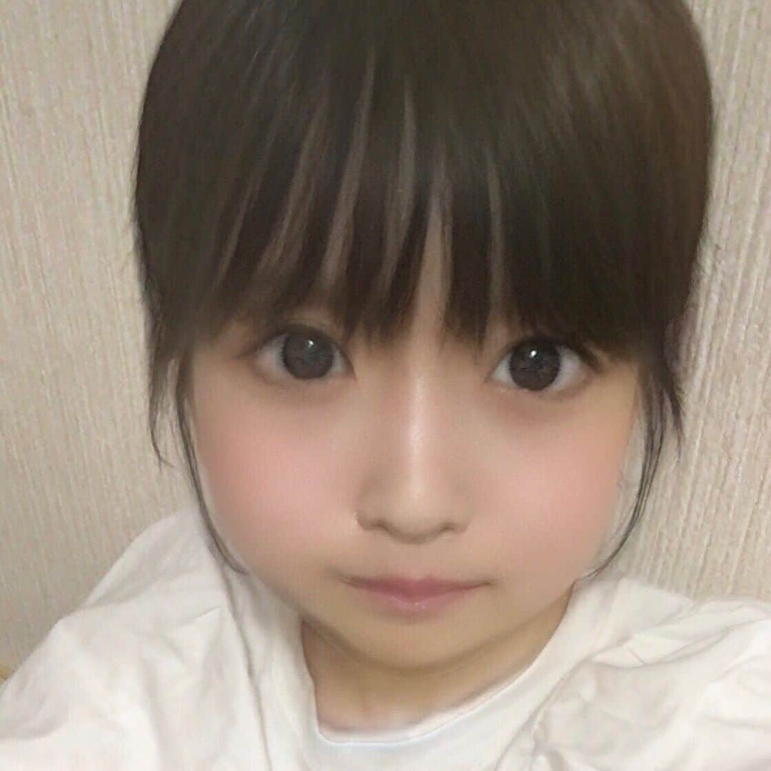 須藤凜々花さんのインスタグラム写真 - (須藤凜々花Instagram)「✌︎👶」5月27日 13時17分 - suto_riripon