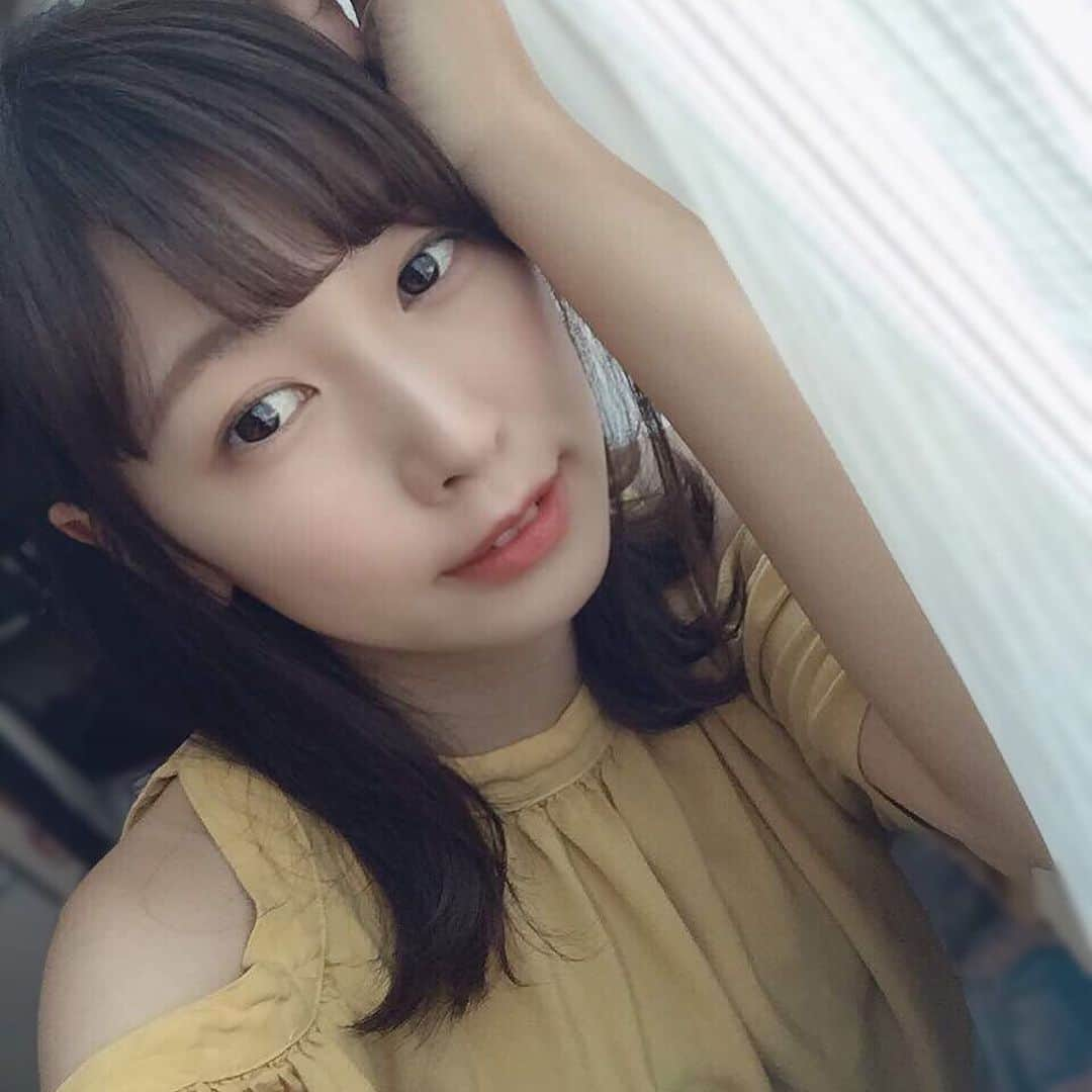 常住真菜のインスタグラム：「. 暑すぎる💦 もう夏！半袖着れるの嬉しい～ . . 🔻出演情報です！ 全力坂2本目と3本目の放送日が決まりました！ . 🏃🏻‍♀️久七坂 2019年5月27日（月）　25:23-25:29 . 🏃🏻‍♀️中落合一丁目の坂 2019年6月5日（水）　25:23-25:29 . ※上記は関東ローカルでの放送時間です . . . あと、今日はラブアース放送日！ . 🌎22時～ 7話一般放送 ♥️24時20分～ 8話先行配信 . . 今回はたつろう回です！ 魚は取れなくても トンレサップ川で乗ったボートはほんと楽しかった～ . 是非観てね🌸 . . #テレビ朝日 #テレ朝 #全力坂 #セントラル株式会社 #常住真菜 #followme #instagood #舞台女優 #ラブアース #ラブアース4  #こんなところでヤバイバル #陸海空地球征服するなんて」