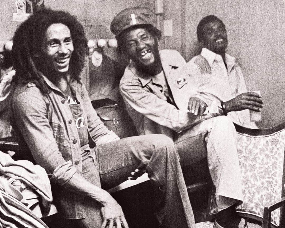 ボブ・マーリーさんのインスタグラム写真 - (ボブ・マーリーInstagram)「On May 26th, during the 1976 #RastamanVibration tour, #BobMarley & The Wailers return to one of their favorite venues, @theRoxy Theatre in #LosAngeles, CA! #todayinbobslife . 📷s by Kim Gottlieb-Walker from her book "Bob Marley and the Golden Age of Reggae".」5月27日 5時30分 - bobmarley