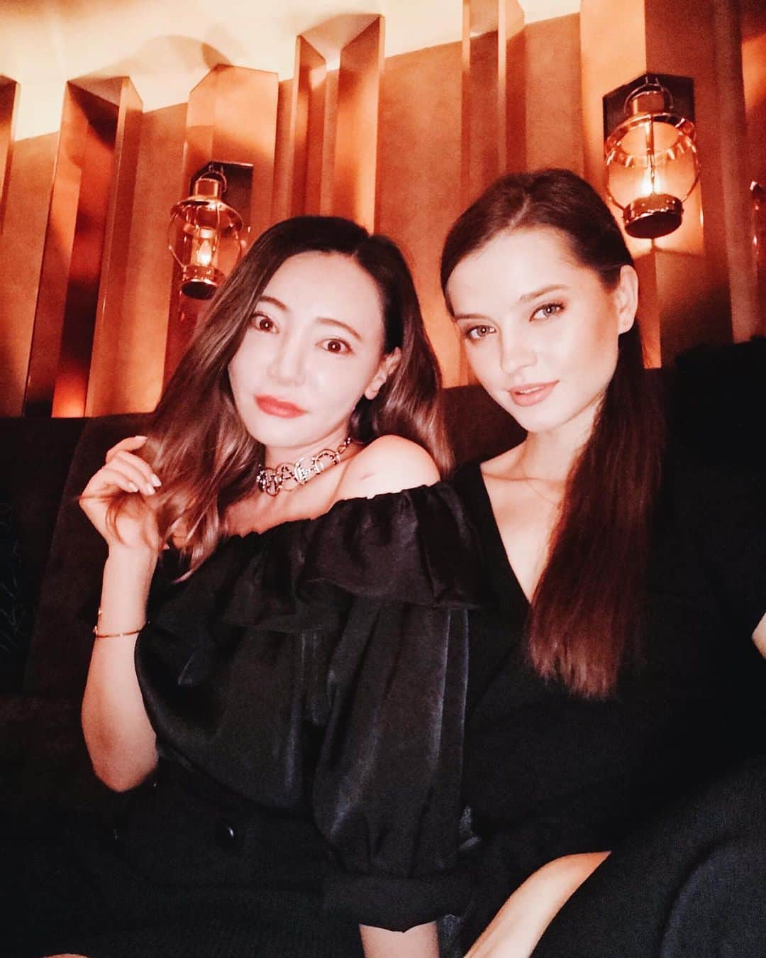 クリスティン・ウェイのインスタグラム：「Miss this one already @saule916 #bff #missyou #friendship」