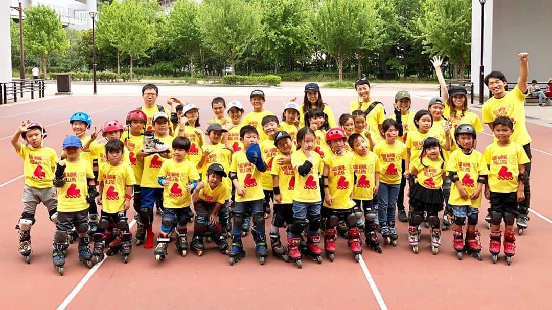 安床エイトさんのインスタグラム写真 - (安床エイトInstagram)「I’m skating everyday with my students in ASC SCHOOL @ascschool Always so fun!! . 神戸でインラインスケートならASCスクールまでお問合せ下さい♪ . www.ASCschool.com 070-3982-0267 . . . #ASCスクール #インラインスケート #神戸で子育て #体育 #運動教室 #スケート #スクール #習い事 #芦屋 #西宮 #芦屋 #兵庫 #安床エイト #inlineskate #rollerblading #ASCschool #EitoYasutoko #team #alwaysfun #play #skate #lesson」5月27日 5時53分 - eitoyasutoko