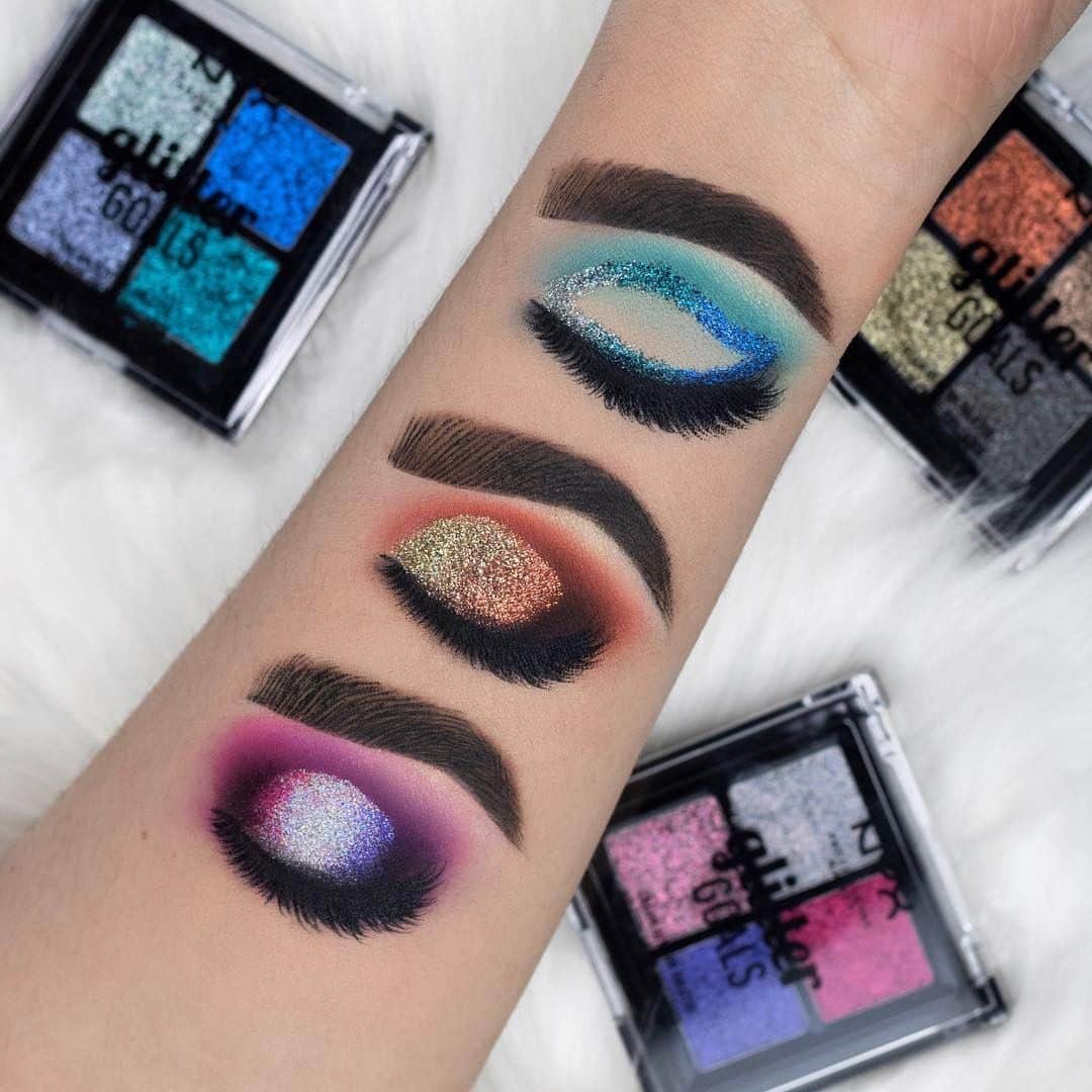 NYX Cosmeticsさんのインスタグラム写真 - (NYX CosmeticsInstagram)「What's your fave way to add a pop of glitter to your #MOTD?! 💎 Featured here are our Glitter Goals Cream Quad Palettes ✨ || #regram @valentiinapzz #nyxcosmetics #nyxprofessionalmakeup #crueltyfreebeauty」5月27日 5時59分 - nyxcosmetics