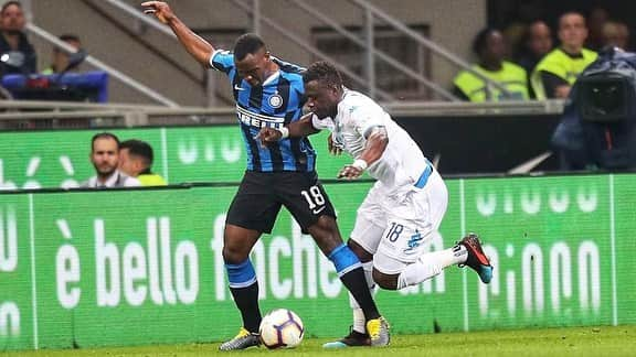 クワドォー・アサモアさんのインスタグラム写真 - (クワドォー・アサモアInstagram)「We had to win this important final match of the season and we did it! Well done guys 💪🏿⚫️🔵 #ForzaInter #InterEmpoli @inter @seriea @championsleague  Dovevamo vincere questa importante partita finale della stagione e ce l'abbiamo fatta! Bravi ragazzi 💪🏿⚫️🔵 #ForzaInter #InterEmpoli @inter @seriea @championsleague」5月27日 7時30分 - asamoahkwadwo