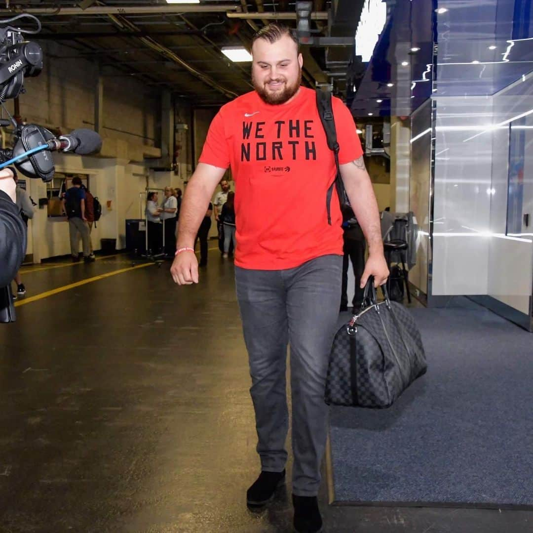 トロント・ブルージェイズさんのインスタグラム写真 - (トロント・ブルージェイズInstagram)「Just a bunch of fun guys on the way to Tampa 😄 #LetsGoBlueJays x #WeTheNorth」5月27日 8時02分 - bluejays