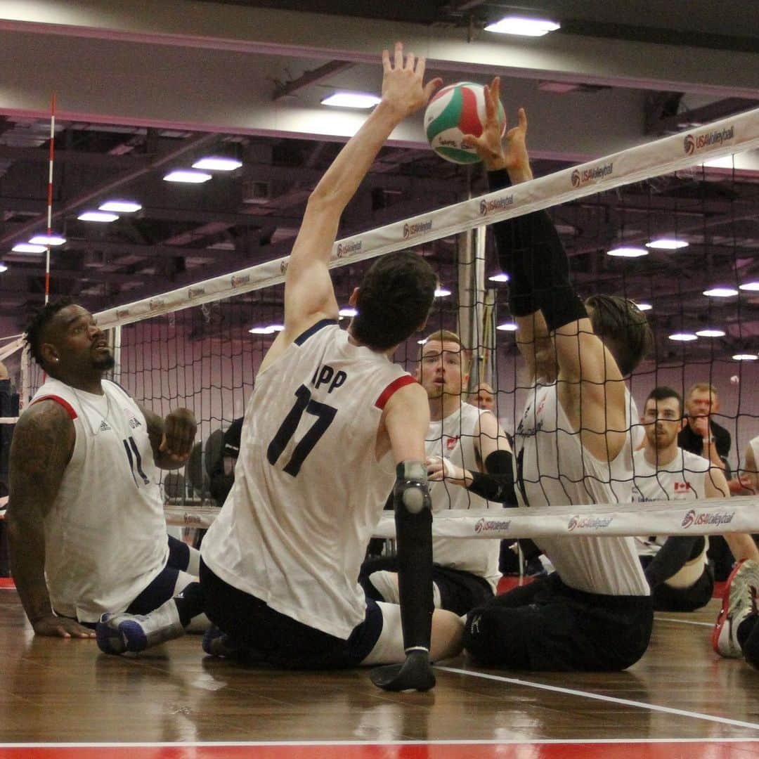 USA Volleyballさんのインスタグラム写真 - (USA VolleyballInstagram)「Both the U.S. Women’s and Men’s Sitting Teams picked up victories on Sunday to conclude their five-match exhibition series with Russia and Canada, respectively. For match recaps, visit www.usavolleyball.org.」5月27日 9時37分 - usavolleyball