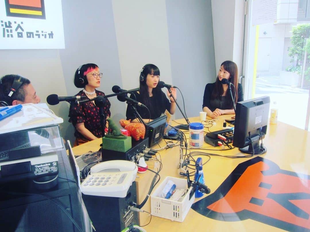 歩りえこさんのインスタグラム写真 - (歩りえこInstagram)「シブラジ  #ゲスト #スパイク さん  来週もぜひ聴いてくださいね^_^」5月27日 10時27分 - riekoayumi