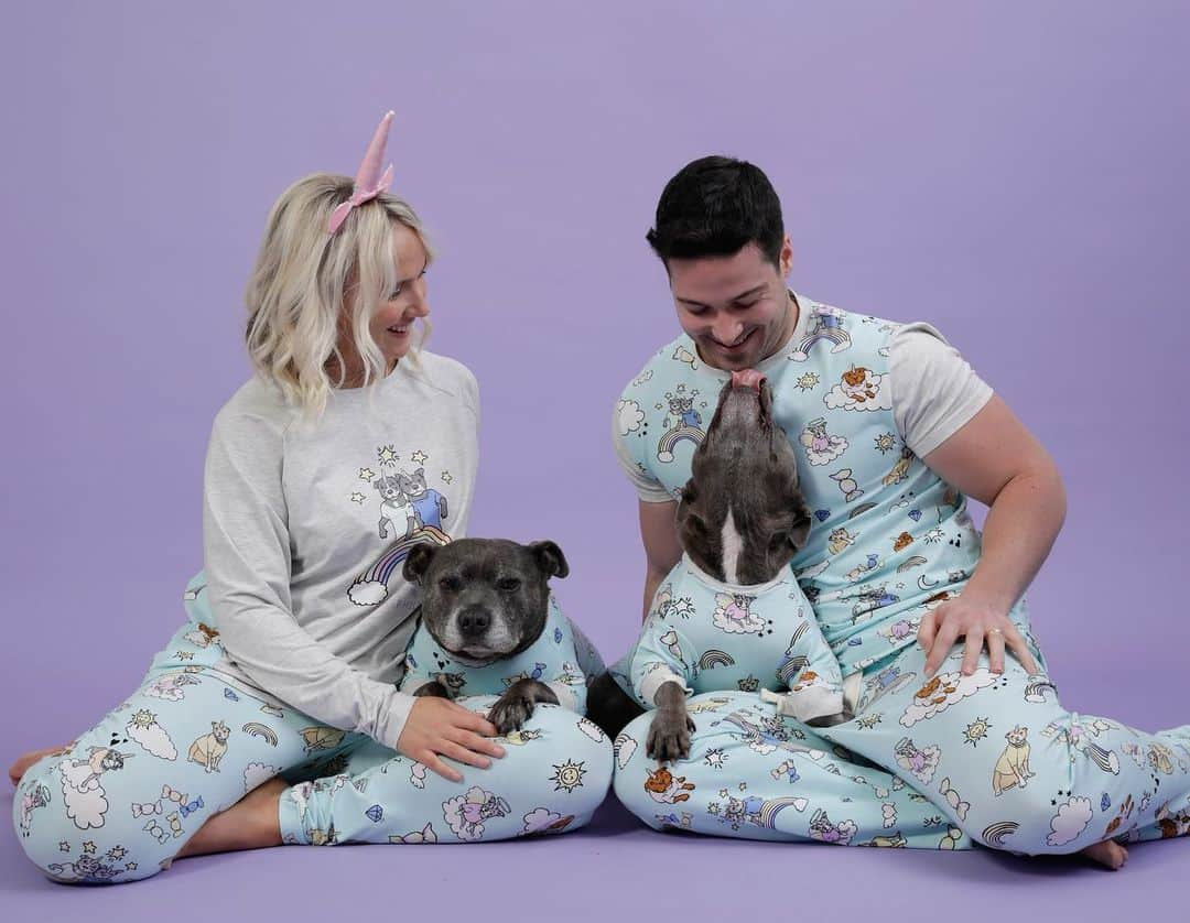 DARREN&PHILLIPさんのインスタグラム写真 - (DARREN&PHILLIPInstagram)「You guys!! We have been waiting SO long to show u these!!!! Our new Stafficorns and Rainbows pyjamas!! 😍😍🐶🦄✨💗 They have little unicorn Staffies and Pitties all over them!! They are our cutest pyjamas to date and they are also going to be available in children’s and babies 😱😍😩 They will go on sale in a few weeks time, but in the meantime you can see all the new styles as we show you daily pictures on @darrenandphillip 😍😍😍」5月27日 10時27分 - the_blueboys