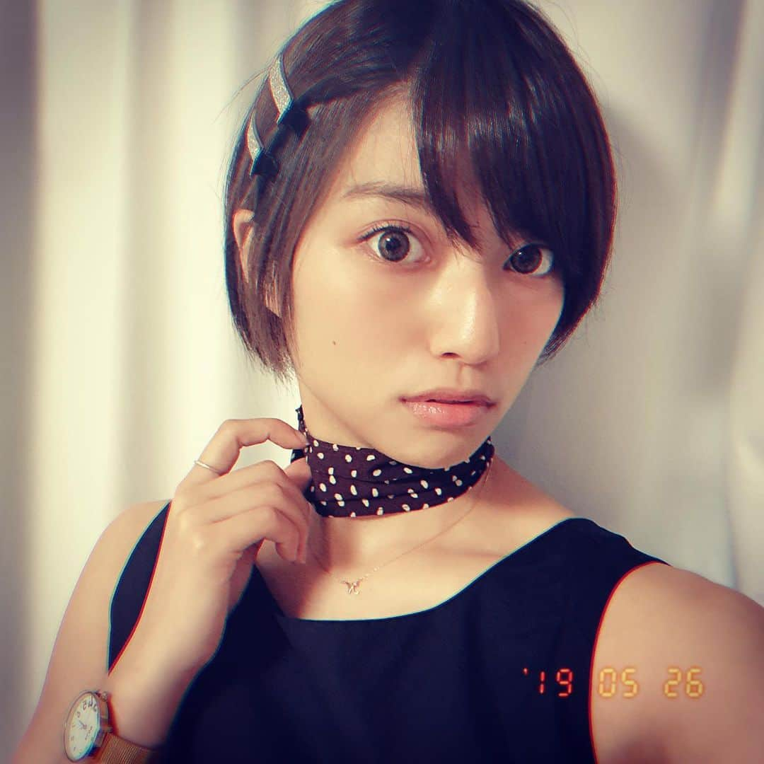 高見奈央さんのインスタグラム写真 - (高見奈央Instagram)「. . 小物多めの日🧡 . . 今日は 🎮20:00〜なおすけチャンネル生配信 🐟23:20〜テレ朝「陸海空 こんなところでヤバいバル」 ですよ✨ . なおすけチャンネルではちょっと気分転換に私服で配信してみようかなと思っております😌 . 陸海空はいよいよラストスパートですね！！ YouTubeで生配信もしてるので よかったらナスDさんのチャンネルチェックしてみてくださーい🙋‍♀️ . #ootd #fashion  #youtube #なおすけチャンネル #ゲーム実況 #陸海空 #ヤバいバル #テレ朝」5月27日 10時32分 - nao_takami1128