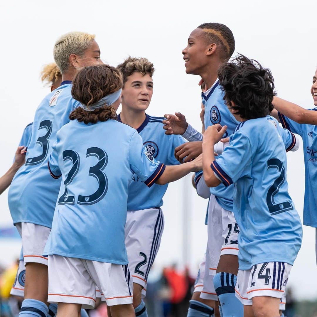 ニューヨーク・シティFCさんのインスタグラム写真 - (ニューヨーク・シティFCInstagram)「Flicks from the third day of play at #ManCityCup 🌊🏆 #ForTheCity」5月27日 10時37分 - nycfc