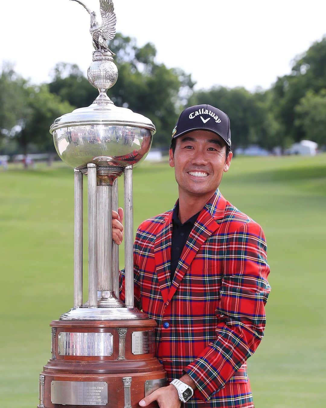 PGA TOURさんのインスタグラム写真 - (PGA TOURInstagram)「A Texas-sized trophy. 🏆 #LiveUnderPar」5月27日 11時40分 - pgatour