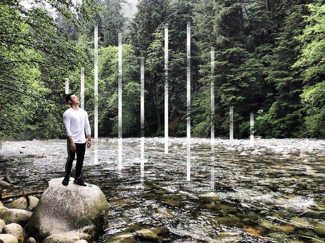 ヒューバートのインスタグラム：「Haven’t walked this much in my entire life. Legs are DYING. 📸 : @jasonyipys」