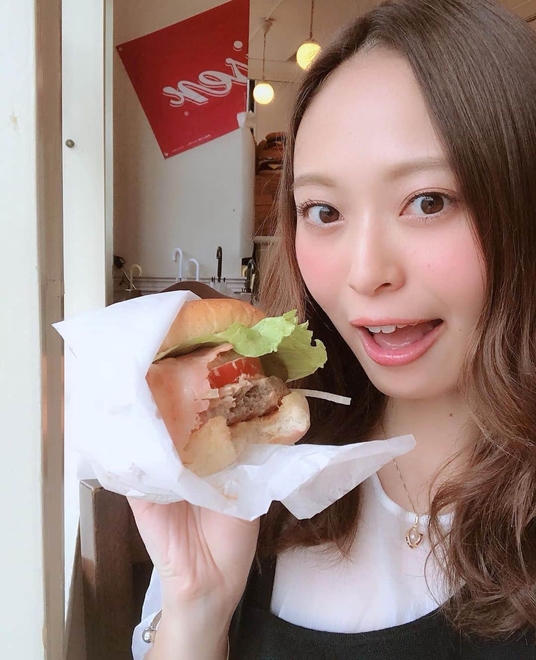 榊本麻衣のグルメインスタ