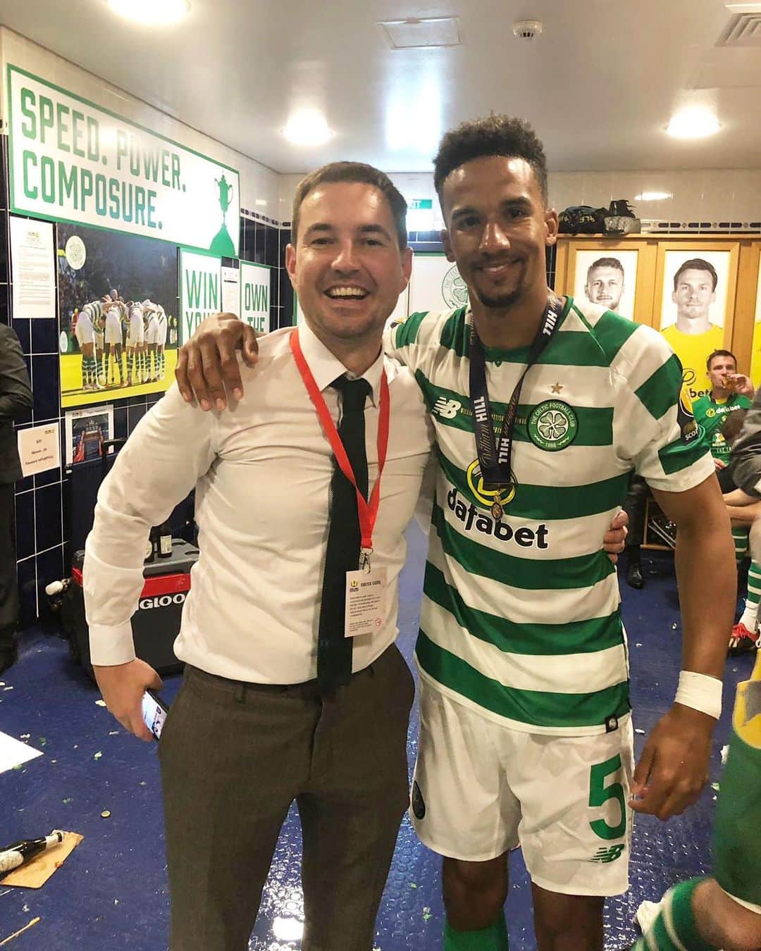 スコット・シンクレアのインスタグラム：「...What a guy👌🏽」