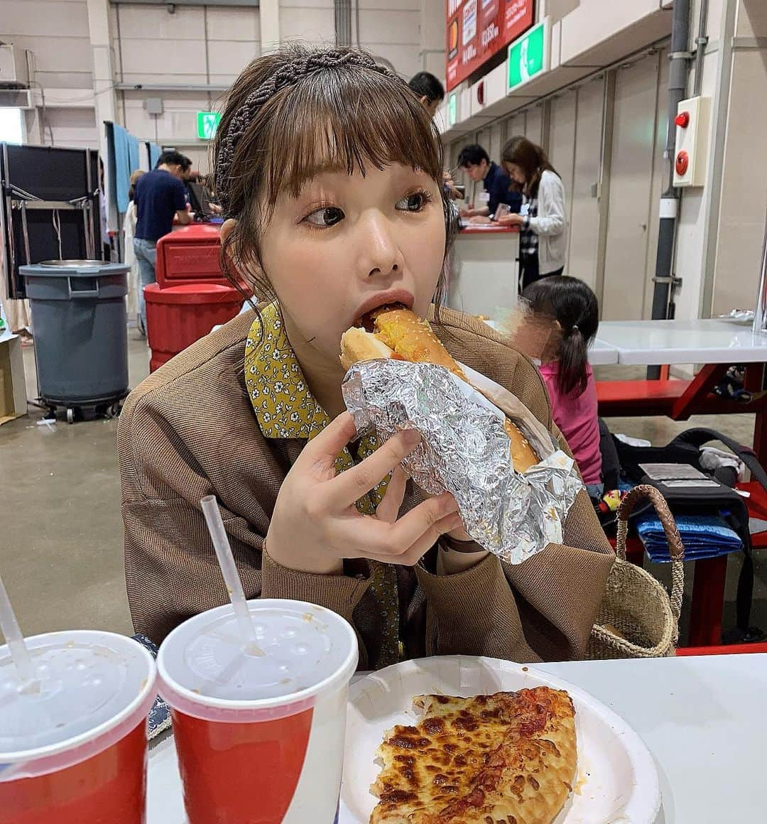 きりまるさんのインスタグラム写真 - (きりまるInstagram)「. . 🍕🍕 そーと食べるやんて。 . .」5月27日 21時45分 - kirimaruuu