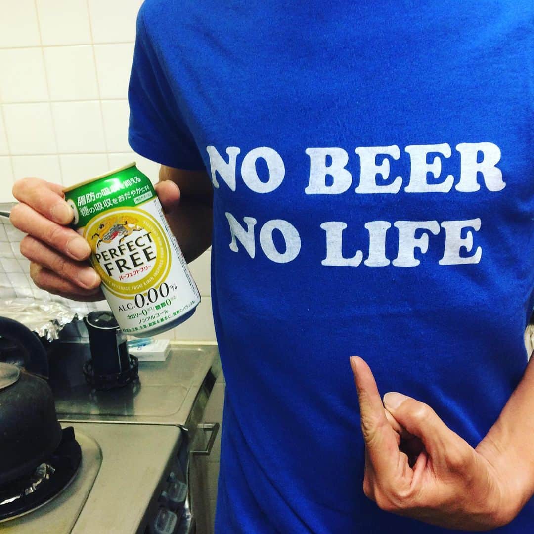 黒川忠文さんのインスタグラム写真 - (黒川忠文Instagram)「今日も元気だ ノンアルビールが美味い⁉️ #本当はビールが飲みたい  #キリンパーフェクトフリー  #痔核  #nobeernolife」5月27日 22時15分 - kurokawatadafumi