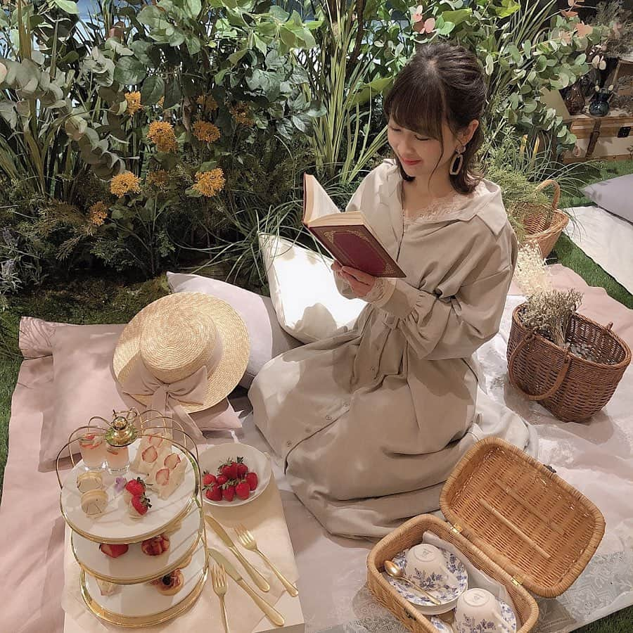 赤澤萌乃のインスタグラム：「ㅤㅤㅤㅤㅤㅤㅤㅤㅤㅤㅤㅤㅤㅤㅤㅤㅤㅤㅤㅤㅤㅤㅤㅤㅤㅤ .ㅤㅤㅤㅤㅤㅤㅤㅤㅤㅤㅤㅤㅤ .ㅤㅤㅤㅤㅤㅤㅤㅤㅤㅤㅤㅤㅤ ㅤㅤㅤㅤㅤㅤㅤㅤㅤㅤㅤㅤㅤ picnic café 🌷ㅤㅤㅤㅤㅤㅤㅤㅤㅤㅤㅤㅤㅤ ㅤㅤㅤㅤㅤㅤㅤㅤㅤㅤㅤㅤㅤ 室内でピクニック気分〜੭ˊᵕˋ)੭🍀ㅤㅤㅤㅤㅤㅤㅤㅤㅤㅤㅤㅤㅤ クォリティー高すぎた🥺💖ㅤ ㅤㅤㅤㅤㅤㅤㅤㅤㅤㅤㅤㅤㅤ ㅤㅤㅤㅤㅤㅤㅤㅤㅤㅤㅤㅤㅤ ㅤㅤㅤㅤㅤㅤㅤㅤㅤㅤㅤㅤㅤ #fruitpicnic #café #グランフロント大阪 ㅤㅤㅤㅤㅤㅤㅤㅤㅤㅤㅤㅤㅤㅤㅤㅤㅤㅤㅤㅤㅤㅤㅤㅤㅤ  ㅤㅤㅤㅤㅤㅤㅤㅤㅤㅤㅤㅤㅤ」