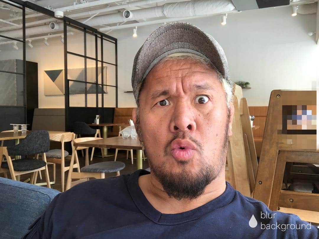 のインスタグラム：「おぅ‼️俺様だぁー❗️今朝は早かったぁ・・😱久し振りに都内にヤって来た御祖母チャン&姪っ子達を喜ばせようと昨日と同じカフェでモーニングを食らったんだ🍰🍽コレがコウなる😆⭐️‼️旨ぁーーーーーーーーぃ😊🎵ヤッパリ早く起きなきゃモーニングは食えねぇからょ😁❗️ほんで朝飯は大事だぞ😆‼️ #新日本プロレスリング #スイーツ真壁」