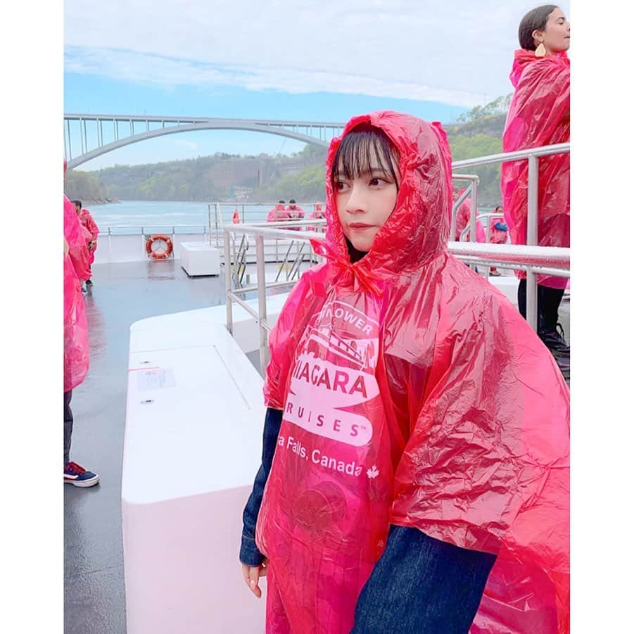 廣川奈々聖さんのインスタグラム写真 - (廣川奈々聖Instagram)「.﻿﻿﻿ ﻿﻿﻿ ﻿﻿ 日本へ帰ります🇨🇦﻿﻿ ﻿﻿ ﻿﻿ たくさんの素敵な人達との出会いがあったり﻿﻿ 新しい発見でいっぱいの5日間でした﻿﻿ ﻿﻿ ﻿ ライブも約1000人の方に見てもらえたし﻿ たくさんコミュニケーションもとれた！﻿ ﻿ カナダが大好きになった₍ ᐢ. ̫ .ᐢ ₎、、﻿♡﻿ ﻿﻿ ﻿﻿ カナダに行くことができて本当に良かった✨﻿ まだまだいろんな世界を見に行けたらいいな﻿ ﻿ ﻿#ななせカメラ も日本に帰ったら載せていこ〜っと☺︎﻿！ ﻿﻿ ﻿﻿ ﻿﻿ ﻿ ﻿ ﻿ ﻿﻿ Thankyou for the great 2days.💐✨﻿﻿ I really enjoyed it!!!!｡ﾟﾟº﻿ ﻿﻿People, ive met in Canada are so nice!!! ﻿﻿ I will strive to improve my English by the next time we meet!﻿﻿ ﻿﻿ I definitely want to see you again!☺︎❤︎🌈bye!﻿﻿ ﻿﻿ ﻿﻿ ﻿﻿ ･﻿﻿ ･﻿﻿ ･﻿﻿ ﻿﻿ #wasuta #Canada #animenorth2019 #niagarafalls #cntower360 #special_shots #travelphotography #japaneseidols #theworldstandard #わーすた #カナダ #トロント @wasuta.world #thankyousoooooomuch」5月27日 22時24分 - nanaseven7_u_u