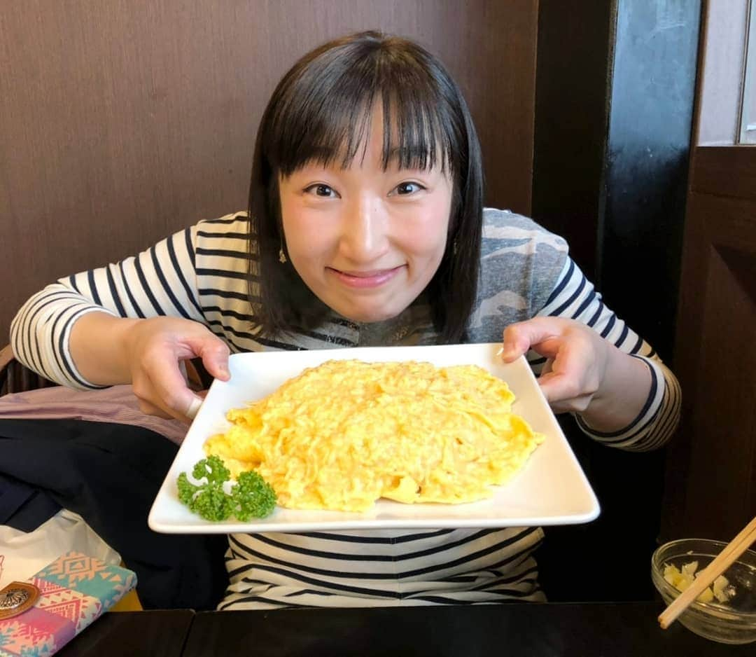 あいすけさんのインスタグラム写真 - (あいすけInstagram)「この前オムライスみたいな顔してオムライス食べました。 美味しかったです！ #たいめいけん#タンポポオムライス#日本橋#次回はたいめいけん特製ラーメンも食べよ #最近むちゃくちゃ顔が母に似てきてる」5月27日 22時37分 - aisuke.aokiai